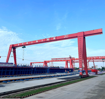 單梁龍門(mén)吊_MH型電動(dòng)葫蘆單梁門(mén)式起重機(jī)